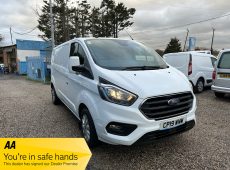 2019 (19 PLATE) FORD TRANSIT CUSTOM 300 LIMITED L2 H1 AIR CON HEATED SEATS EURO 6 ULEZ COMPLIANT