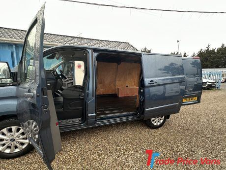 FORD TRANSIT CUSTOM 280 LIMITED AUTOMATIC VAN FOR SALE IN ESSEX