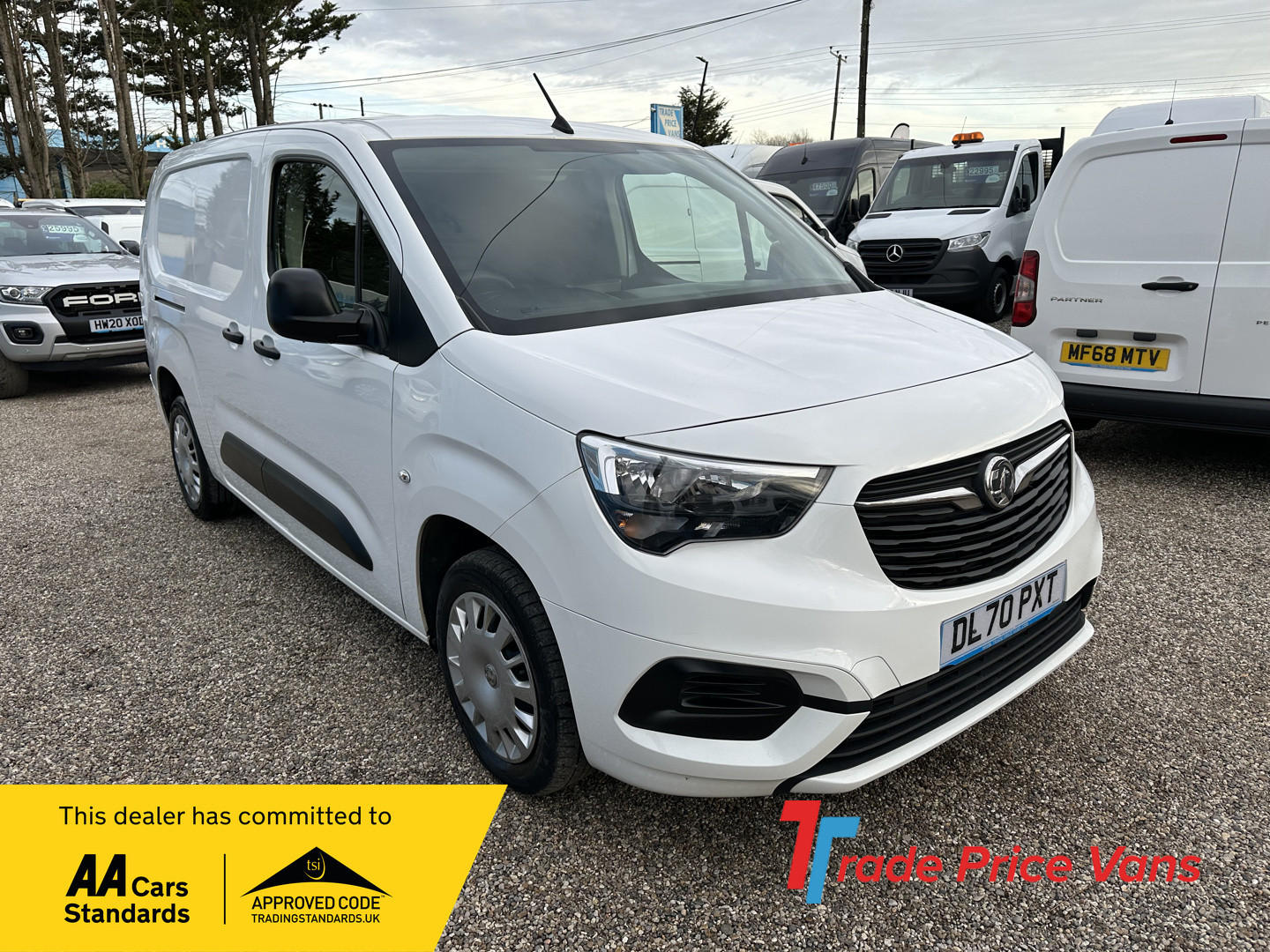 Vauxhall Combo 2300 Sportive TD S/S Panel Van (2020 70 Plate) with Air