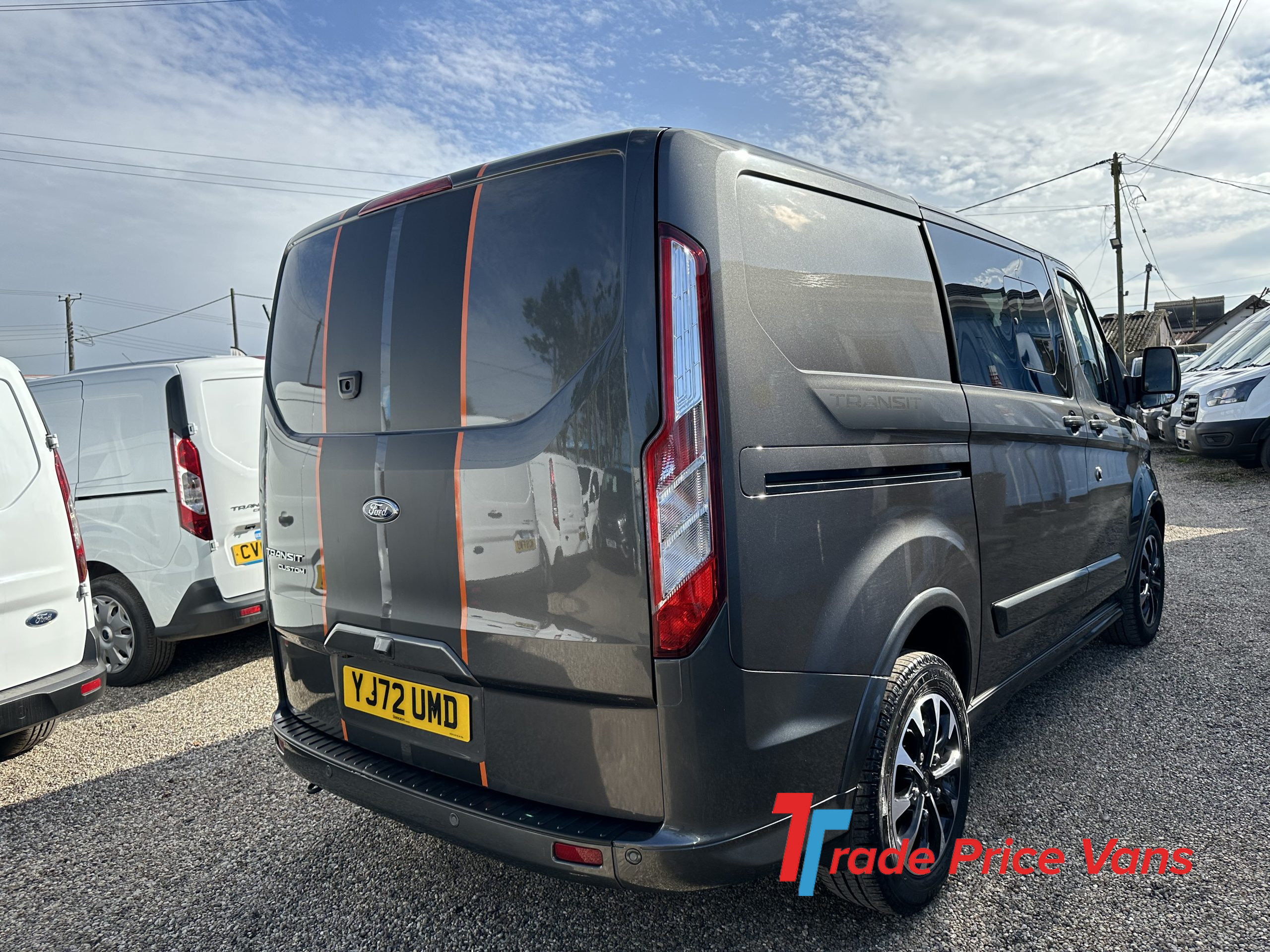 FORD TRANSIT CUSTOM 320 SPORT AUTOMATIC FOR SALE IN ESSEX USED VANS FOR