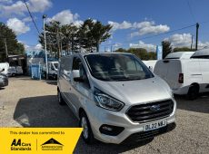 2022 (22 PLATE) FORD TRANSIT CUSTOM 300 LIMITED EBLUE L2 PANEL VAN AIR CON REVERSING CAMERA EURO 6 ULEZ COMPLIANT 42K MILES