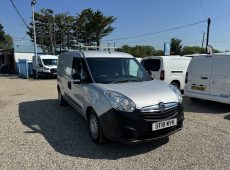 2018 (18 PLATE) VAUXHALL COMBO -D-VAN 2300 CDTI L2 H1 PANEL VAN EURO 6 AIR CON * CAM BELT WILL BE CHANGED * NO VAT *